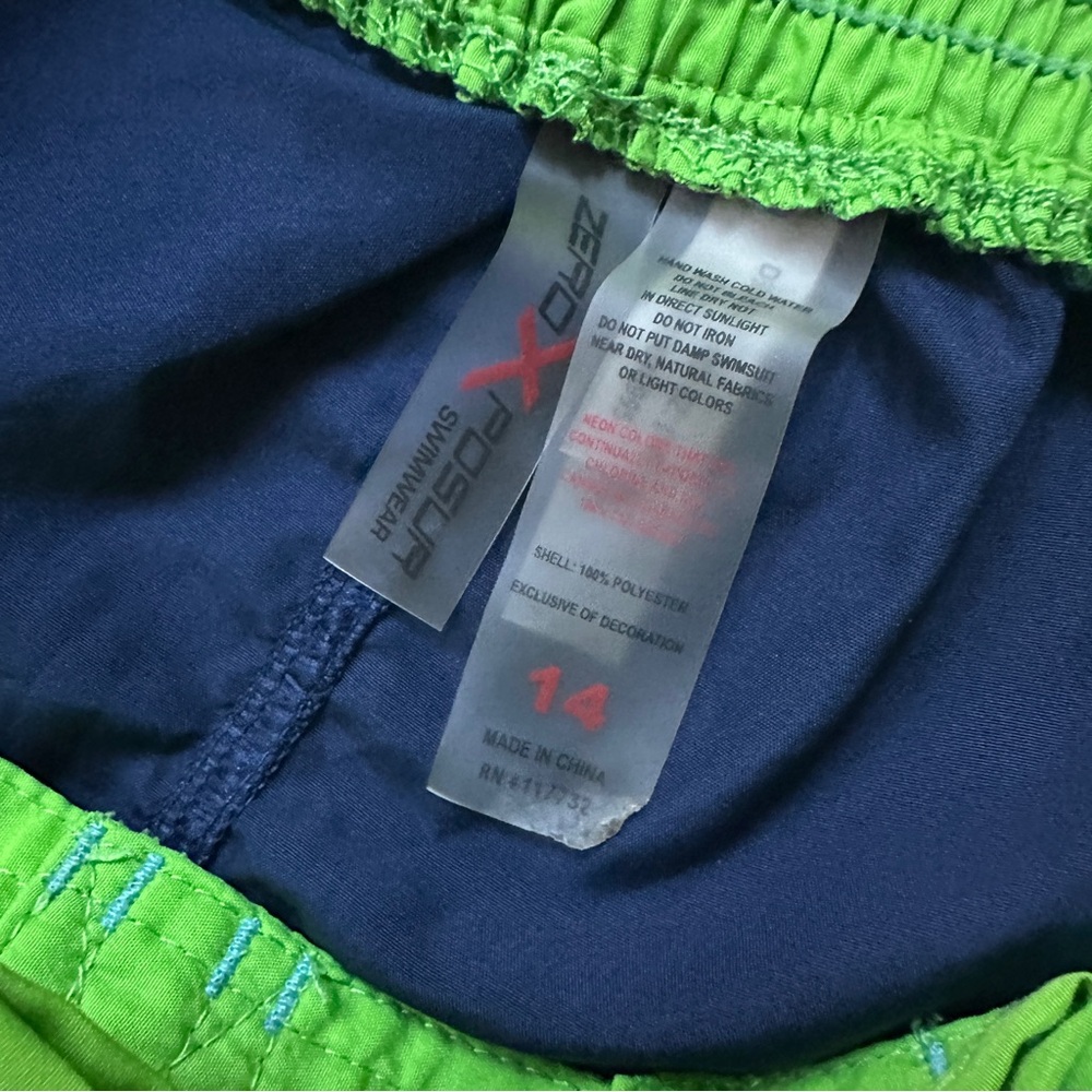 ⭐️ 5 for $25 ZeroXposur Lime & Navy Kids Swim Shorts Size 14 - Picture 3 of 5